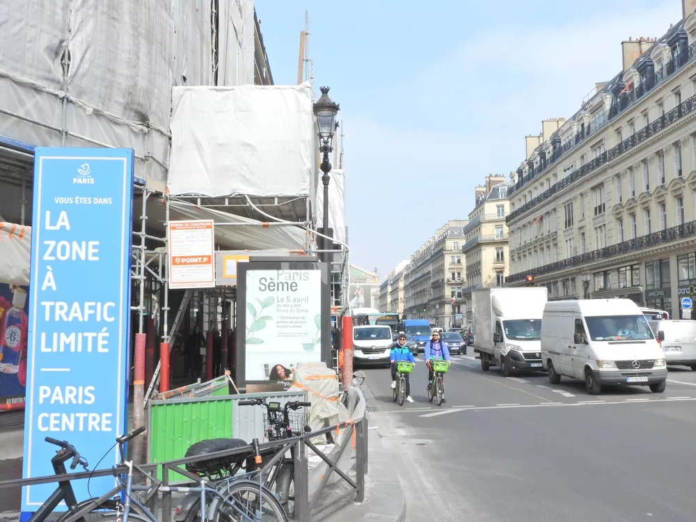 Impacts of the Paris low-emission zone and implications for other cities