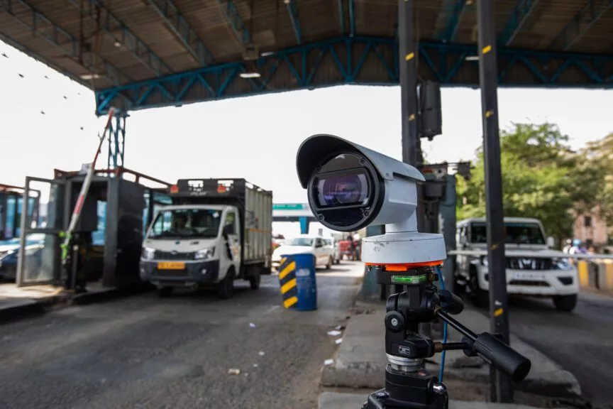 Real-world motor vehicle exhaust emissions in Delhi and Gurugram using remote sensing